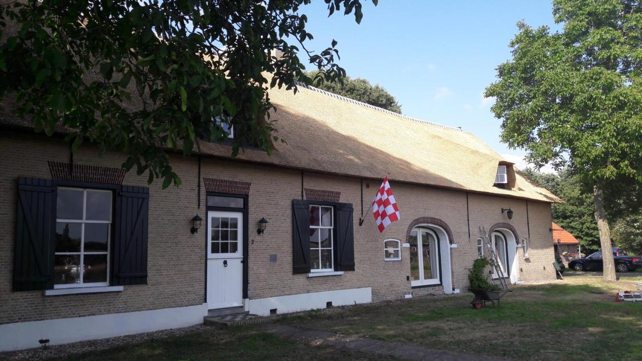 Farmer'S Suite Prinsenbeek Exterior photo
