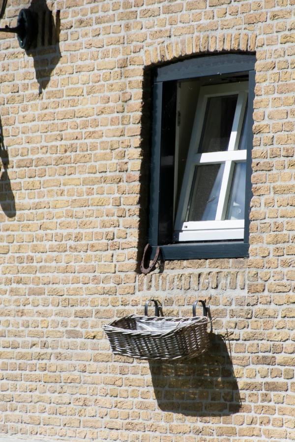 Farmer'S Suite Prinsenbeek Exterior photo